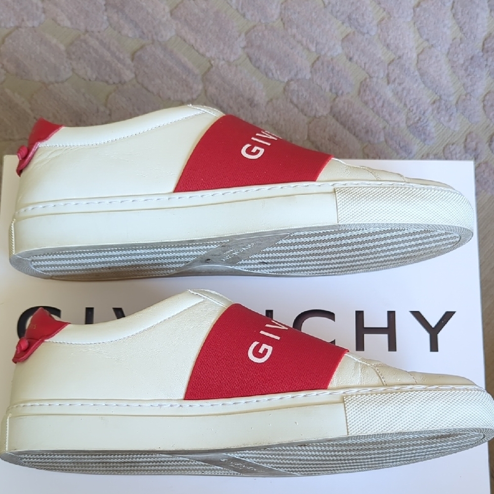 Givenchy Unisex Red and White Low Top Slip-On Sneakers Sz 40.5 - Picture 7 of 9